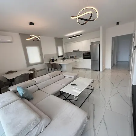 Glabur - Nicosia's Finest 2 Bedroom * Nicosia