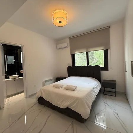 Glabur - Nicosia's Finest 2 Bedroom アパート ニコシア