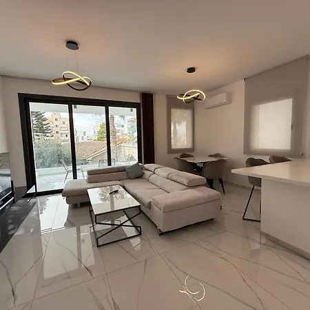 Glabur - Nicosia's Finest 2 Bedroom * ニコシア